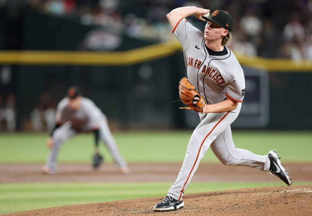 Gigantes de San Francisco sufre la baja de Hayden Birdsong por cirugía Tommy John 1 Hayden Birdsong queda fuera de Gigantes de San Francisco