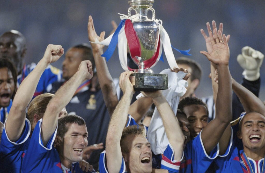 Zidane será el entrenador de Francia tras el Mundial 2026 2 uefa euro 2000 final france v italy