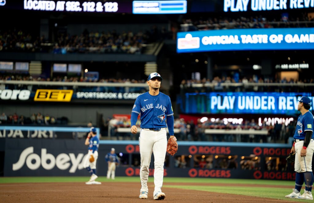 Reacción en Toronto: Blue Jays vencen 5-3 a Guardians y nivelan la serie en Rogers Centre (Fotos) 6 DSC07171