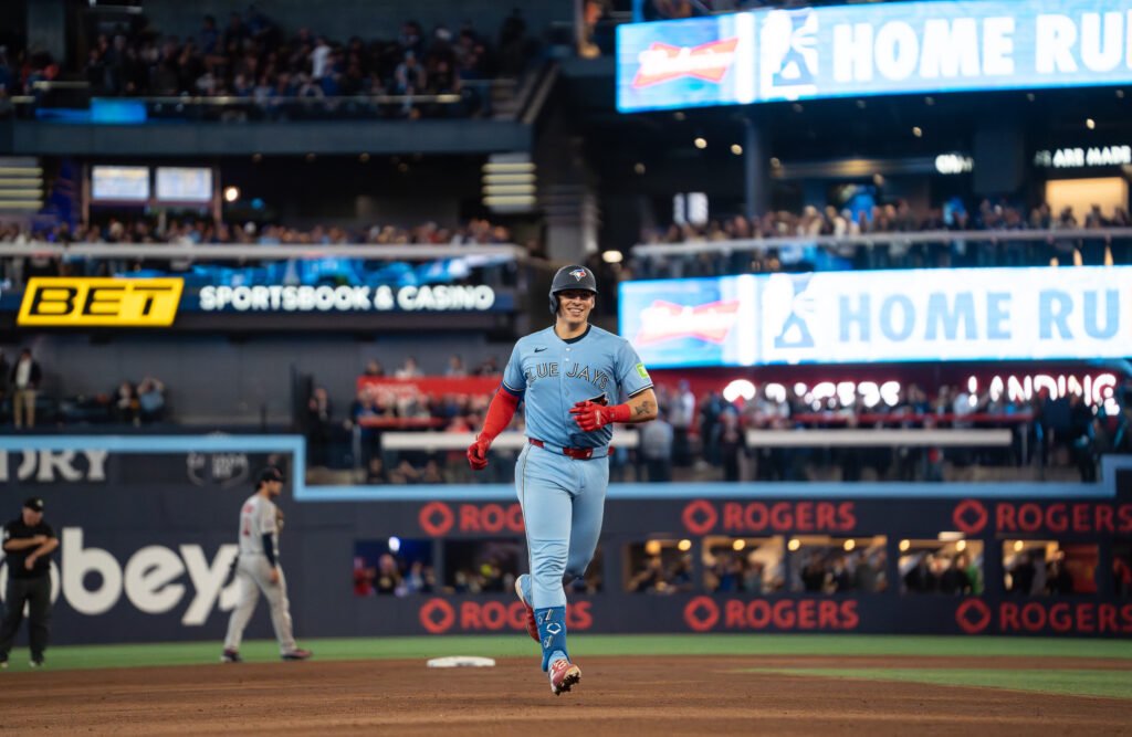 Estallido ofensivo en Toronto: Blue Jays aplastan 8 - 1 a Boston y se quedan con la serie (Fotos) 3 DSC09552