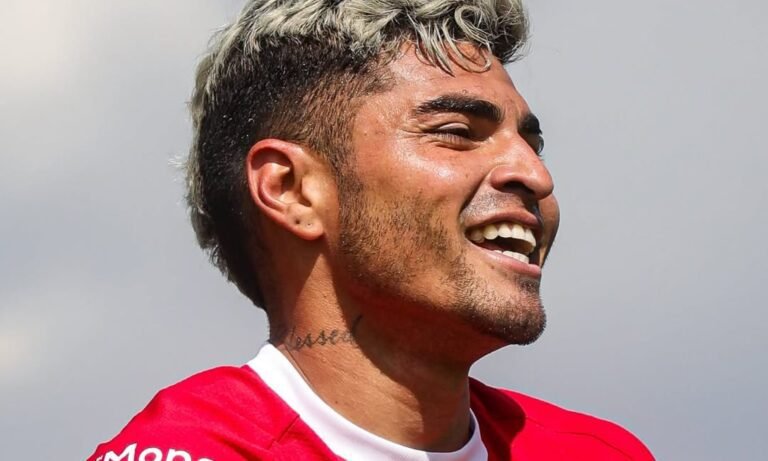 Gleiker Mendoza marcó póker con Kryvbas ante Dynamo de Kiev.