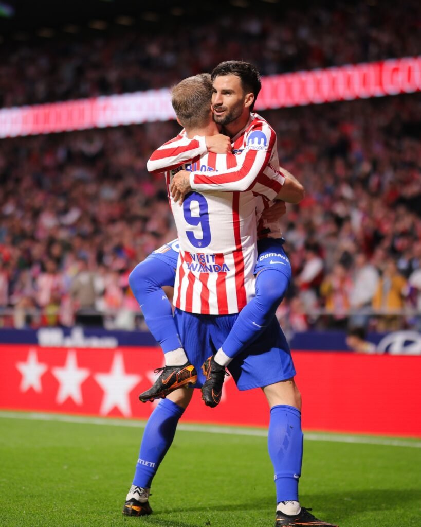 El Atlético de Madrid consigue una victoria agridulce antes del Arsenal 1 HGyJsVnXIAAWykp