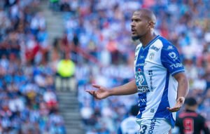 Salomón Rondón tiene 5 goles en 15 partidos del Clausura 2026 de México.