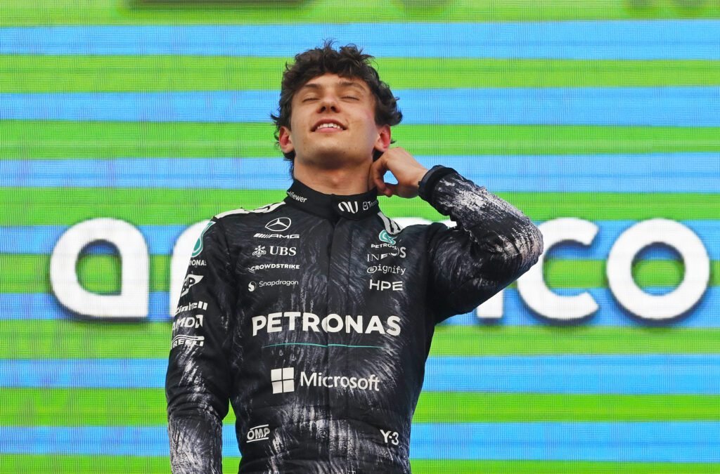 Los récords de juventud que aún puede batir Kimi Antonelli en la F1 5 antonelli japon vuelta