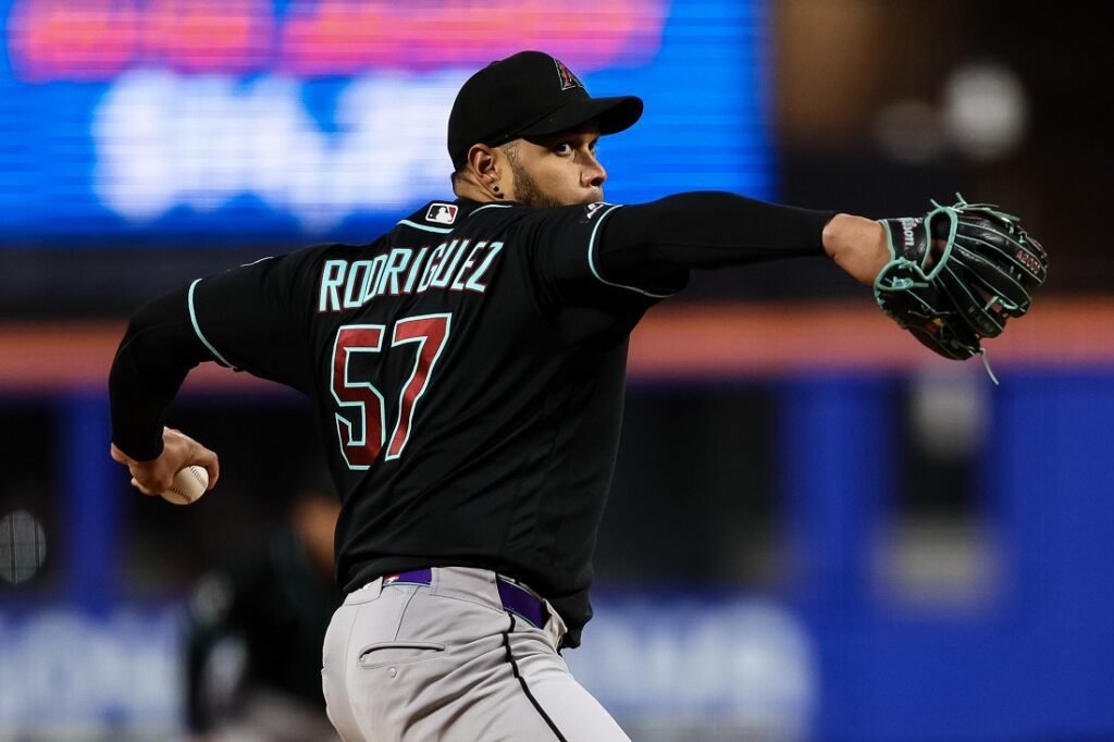 Eduardo Rodríguez obtiene su primer triunfo del 2026 gracias al bateo venezolano 4 Eduardo Rodríguez