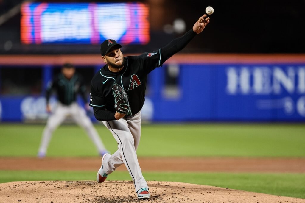 Eduardo Rodríguez obtiene su primer triunfo del 2026 gracias al bateo venezolano 1 Eduardo Rodríguez