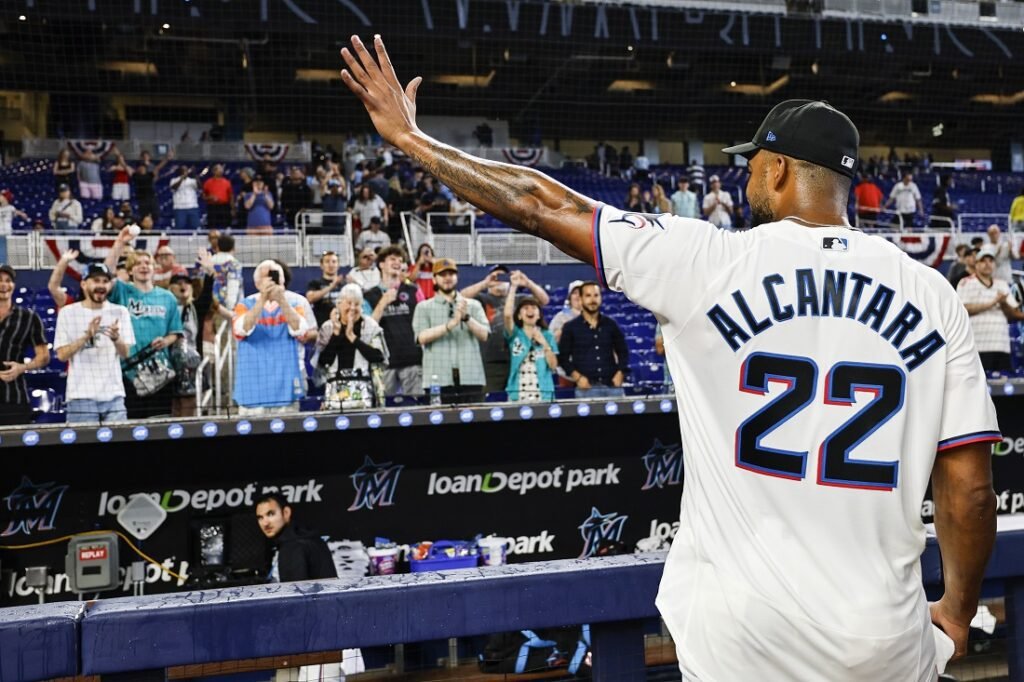 MLB: Sandy Alcántara lanzó su primera blanqueada desde 2023 8 Sandy Alcántara