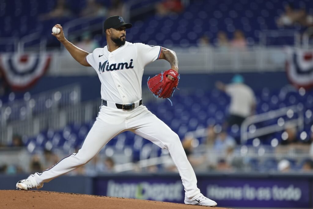 MLB: Sandy Alcántara lanzó su primera blanqueada desde 2023 3 Sandy Alcántara