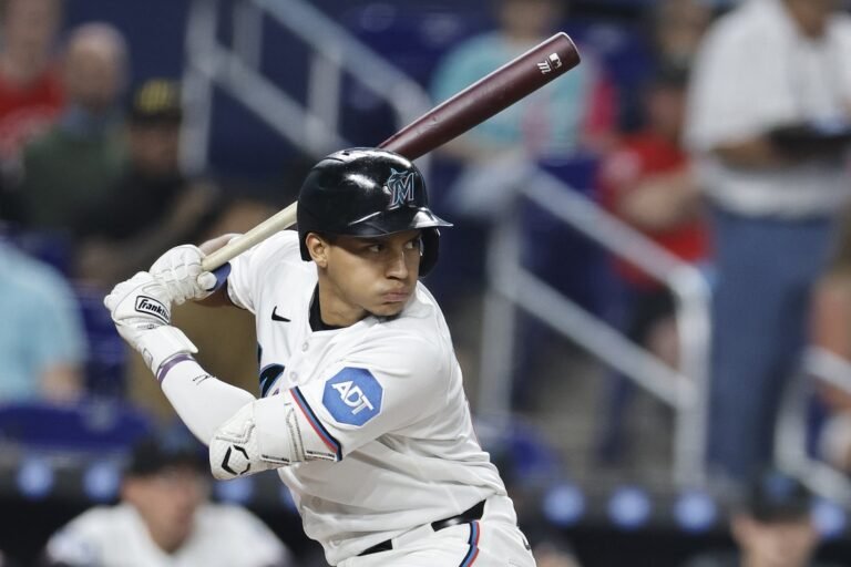 Home 29 Javier Sanoja