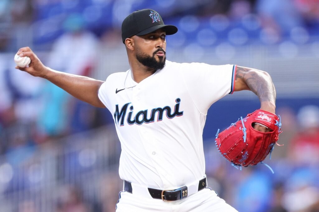 MLB: Sandy Alcántara lanzó su primera blanqueada desde 2023 1 Sandy Alcántara