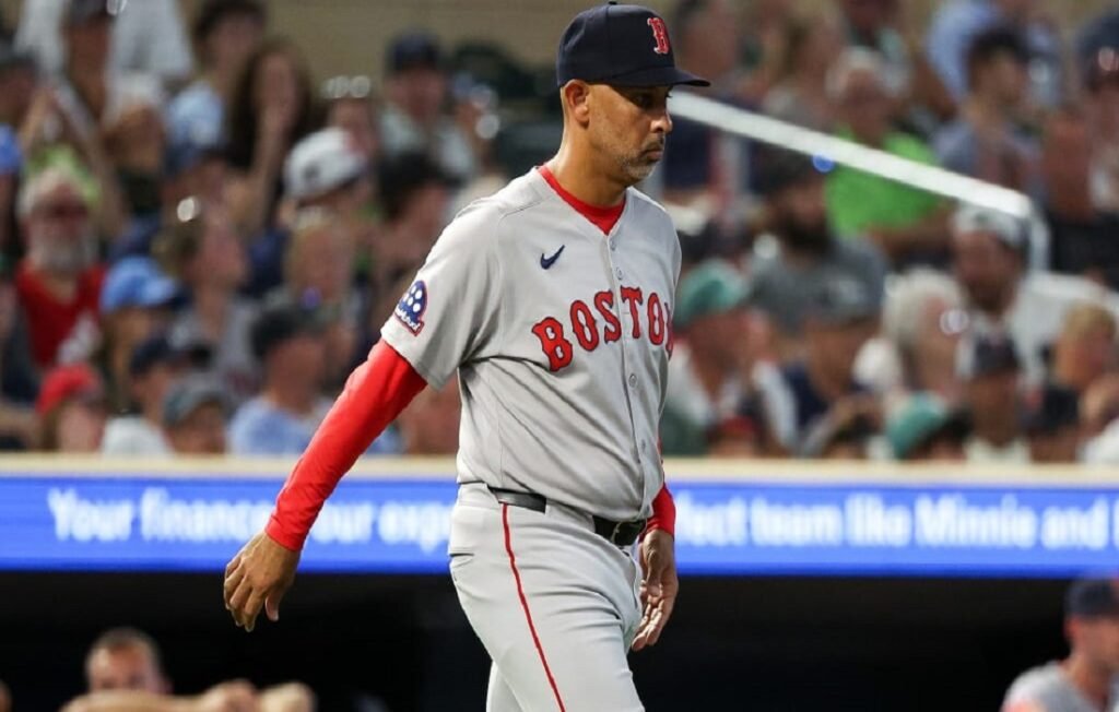 MLB: Alex Cora se convirtió en el primer manager despedido de la temporada 2026 3 Alex Cora