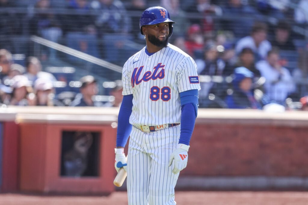 Luis Robert Jr. se lesiona y deja "desnudos" los jardines de los Mets 6 Luis Robert Jr. se lesiona y complica a los Mets de Nueva York