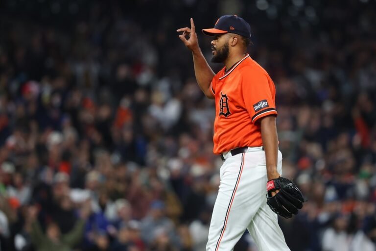 Home 27 Kenley Jansen