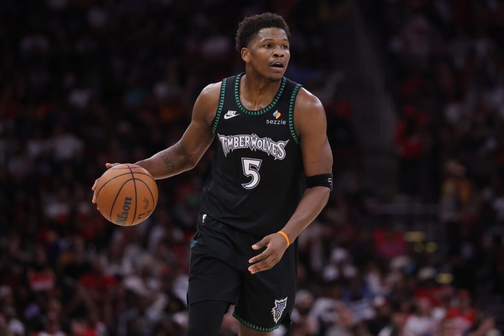 ¿Puede Wembanyama ganar el MVP y el Jugador Defensivo del Año? 2 Anthony Edwards