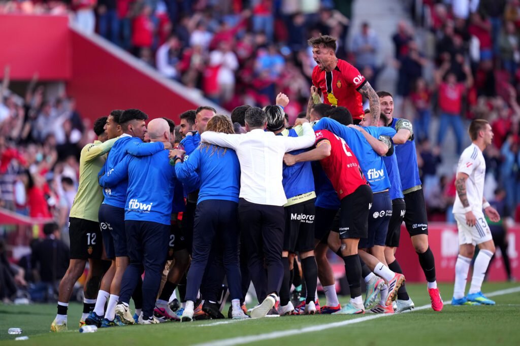 Real Madrid cayó 2-1 ante Mallorca y se complica en LaLiga 2 rcd mallorca v real madrid cf laliga ea sports 1