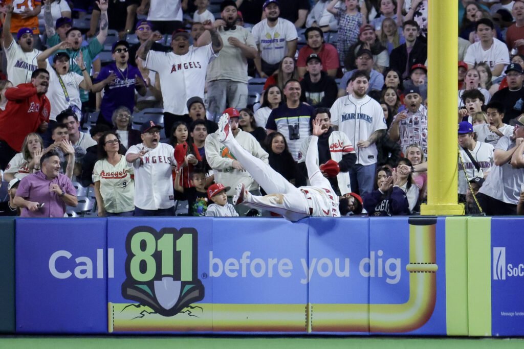 Jo Adell hace historia robando tres jonrones en un juego y le da la victoria a Angelinos 2 Jo Adell en juego histórico ante Marineros