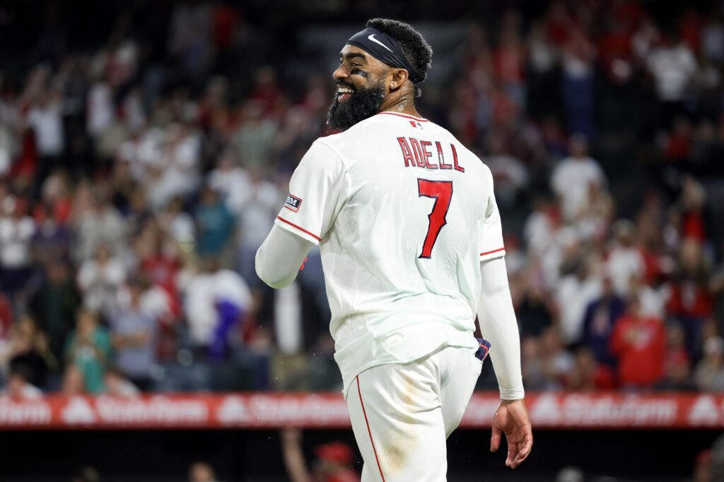 Jo Adell hace historia robando tres jonrones en un juego y le da la victoria a Angelinos 1 Jo Adell en juego histórico ante Marineros