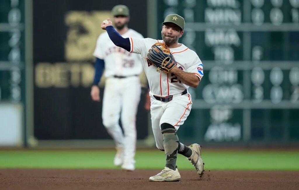 MLB: José Altuve enciende las alarmas en Houston tras salir del juego lesionado 1 José Altuve