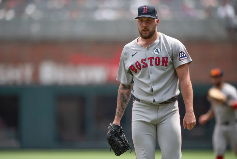 Home 28 Garrett Crochet, as de Medias Rojas de Boston