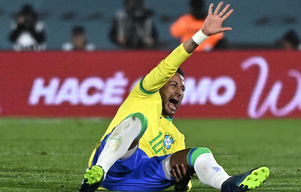 Neymar estará en el Mundial: ¿Brasil es candidata al Hexa? 1 Neymar ha sido víctima de lesiones en los últimos años.