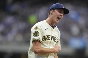 Jacob Misiorowski completó una actuación histórica con los Cerveceros de Milwaukee