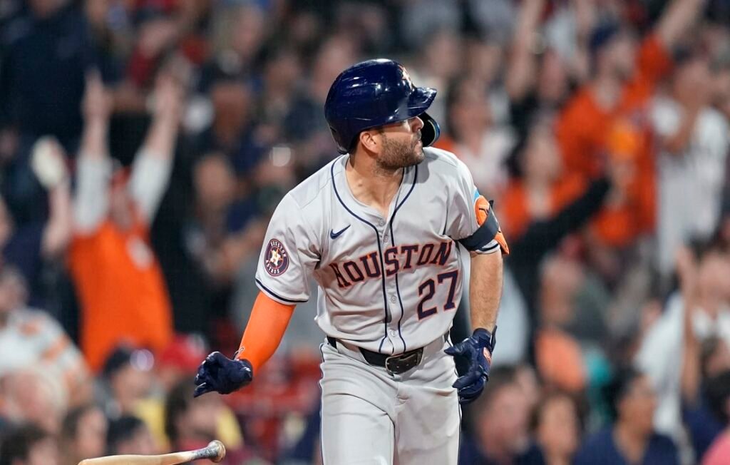 MLB: José Altuve enciende las alarmas en Houston tras salir del juego lesionado 2 José Altuve