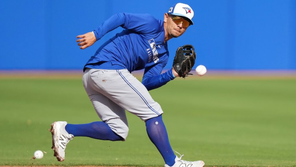 Andrés Giménez vive noche histórica con dos jonrones ante Tampa Bay 1 Andrés Giménez con su primer juego multi-HR