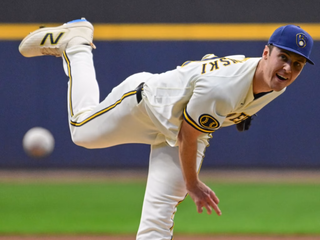 Jacob Misiorowski hace historia con juego de 57 pitcheos por encima de las 100 MPH 1 Jacob Misiorowski completó una actuación histórica con los Cerveceros de Milwaukee
