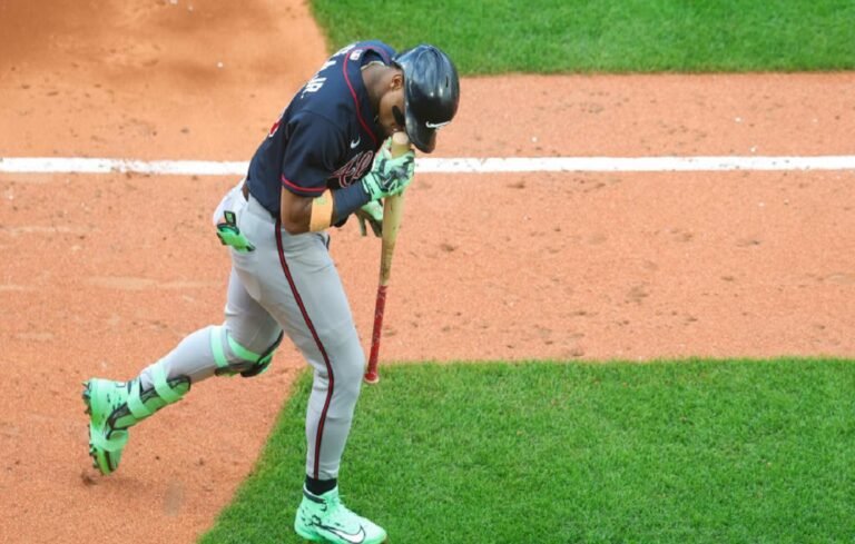 Home 27 Ronald Acuña Jr