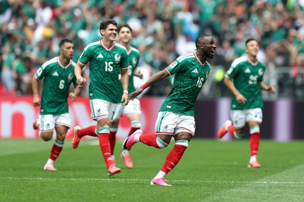 México debuta con victoria ante Sudáfrica en el Mundial 2026 10 20260611 165013