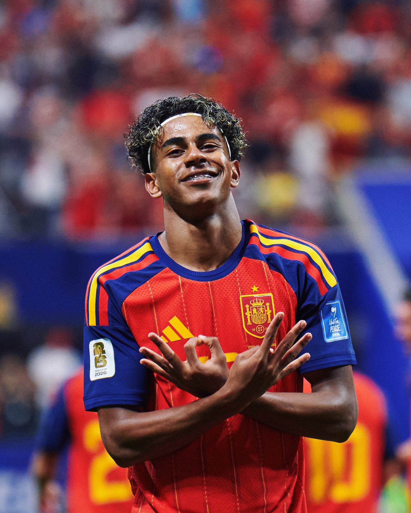 España vence y convence en un partido notable 1 HLWmpteWYAEAK2h