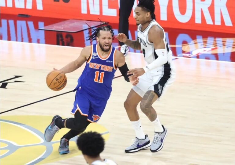 Home 28 Knicks vs Spurs