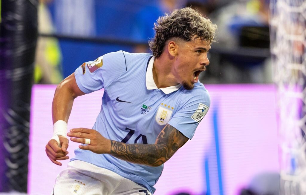 Uruguay empató 1-1 con Arabia Saudí y sigue la sequía de triunfos de Conmebol 10 Maxi Araujo se erigió en el héroe de Uruguay ante Arabia Saudí.