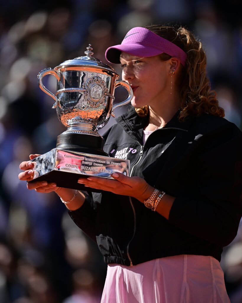 Mirra Andreeva: La campeona más joven de Roland Garros en el siglo XXI 3 Andreeva