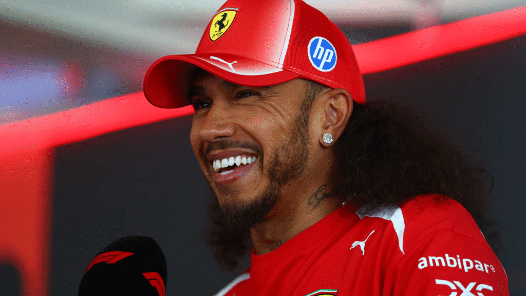 Hamilton: "Mi primera victoria con Ferrari no podría estar más cerca" 1 Hamilton