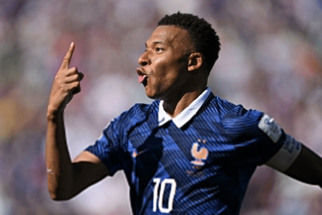 Mbappé rompe récords con doblete en el triunfo de Francia ante Senegal 3 image 48
