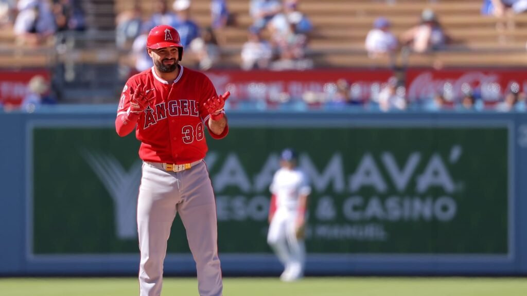 Sebastián Rivero se une a Víctor Martínez y Carlos Pérez en listado histórico de venezolanos 1 Sebastián Rivero con jornada perfecta vistiendo el uniforme de Angelinos