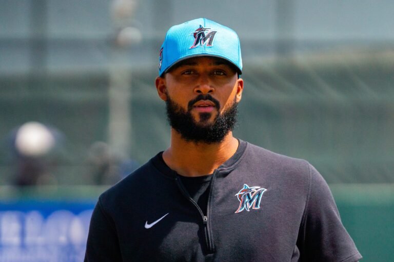 Sandy Alcántara rompe nuevo récord de los Marlins