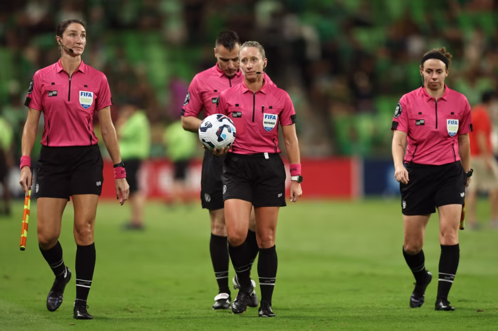 Tori Penso y las mujeres que hacen historia como árbitras en el Mundial 2026 3 Mundial