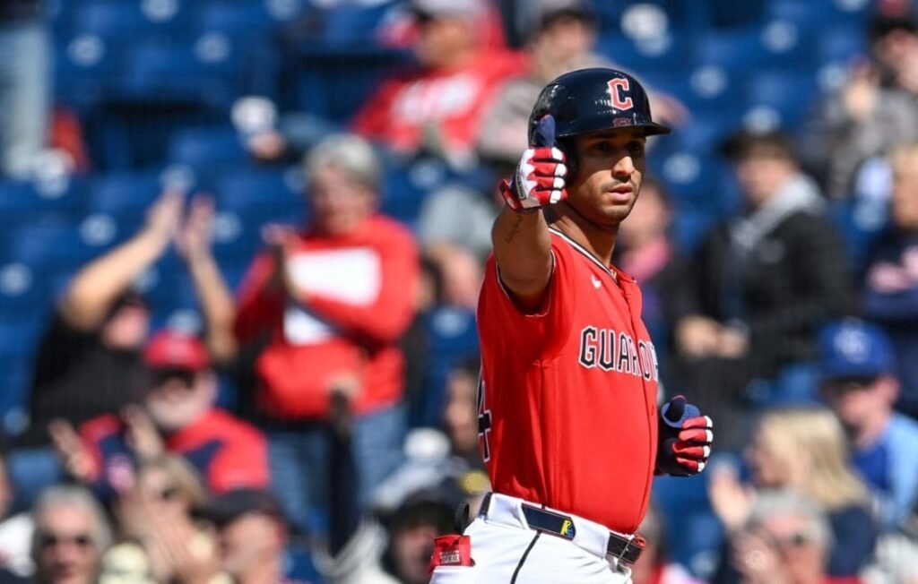 MLB: Brayan Rocchio inició festival jonronero de los Guardians 1 Brayan Rocchio