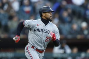 Home 19 Byron Buxton se lesiona con Mellizos