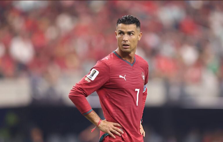 Home 32 Cristiano Ronaldo.