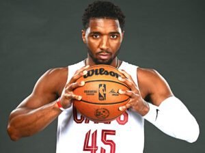 Home 23 Donovan Mitchell