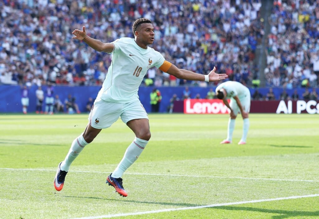 Mbappé lleva a Francia a su tercera semifinal consecutiva en la Copa del Mundo 9 mbappe vs marruecos