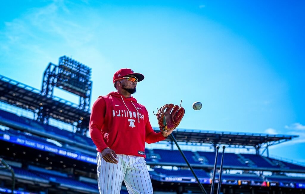 MLB: Luis Arráez debutó a lo grande en joya de Jesús Luzardo 1 Luis Arráez