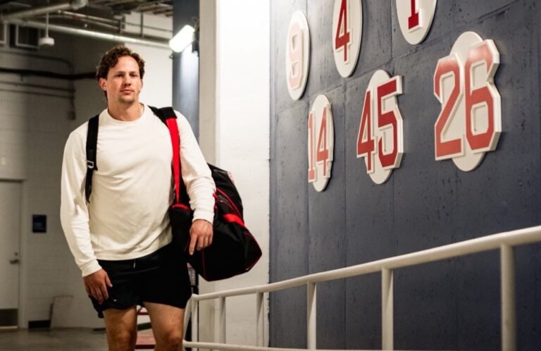 Home 29 Addley Rutschman cerca de debutar con los Medias Rojas de Boston
