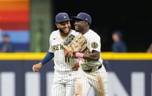 Home 21 William Contreras