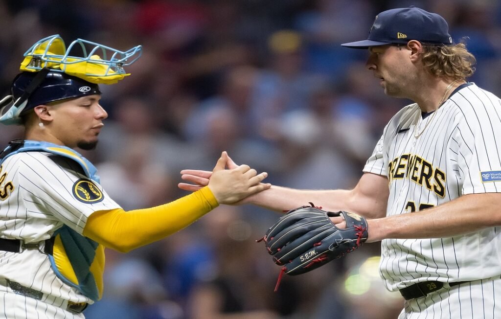 MLB: Tridente venezolano dio tercer triunfo consecutivo a los Brewers 3 William Contreras