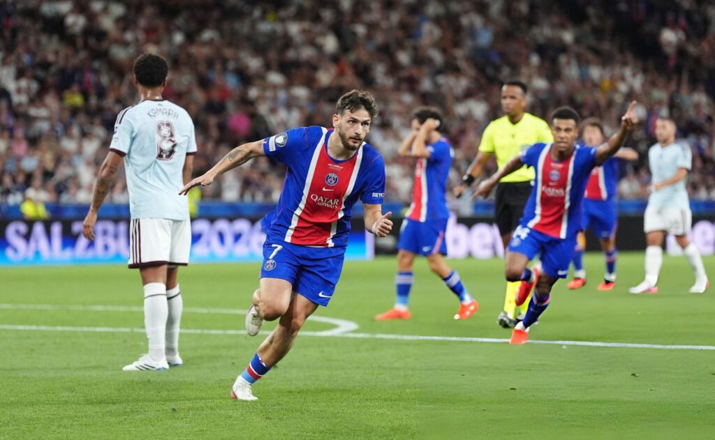 PSG derrota a Aston Villa y se queda con su segunda Supercopa UEFA 1 Khvicha Kvaratskhelia anotó el 1-0 del PSG contra Aston Villa.