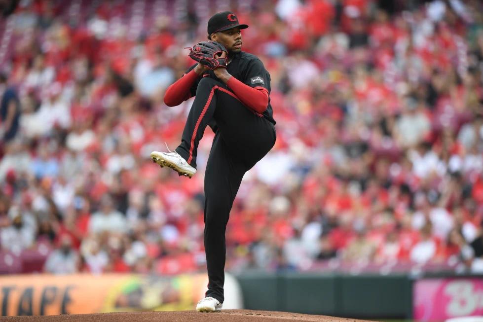 Hunter Greene se somete a cirugía Tommy John y podría perderse la temporada 2027 1 Hunter Greene se someterá a una segunda cirugía Tommy John
